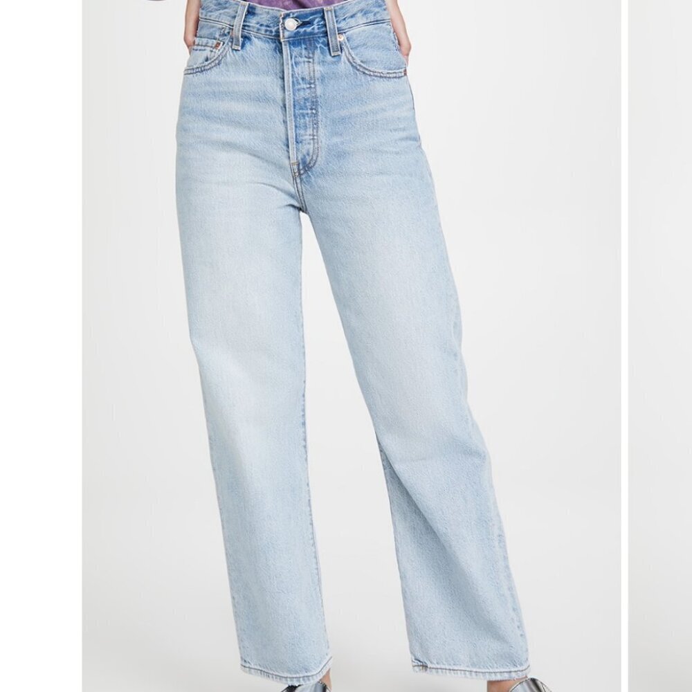 Levi's | Ribcage Straight Ankle in Middle Road | Size 25